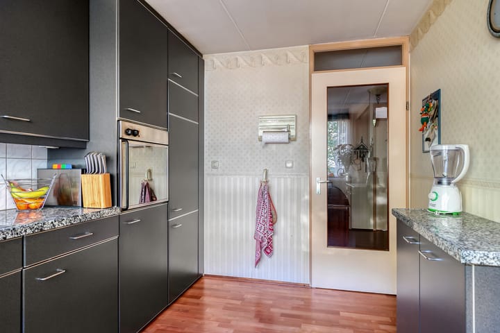 Foto 13 van Oetewalerstraat 97