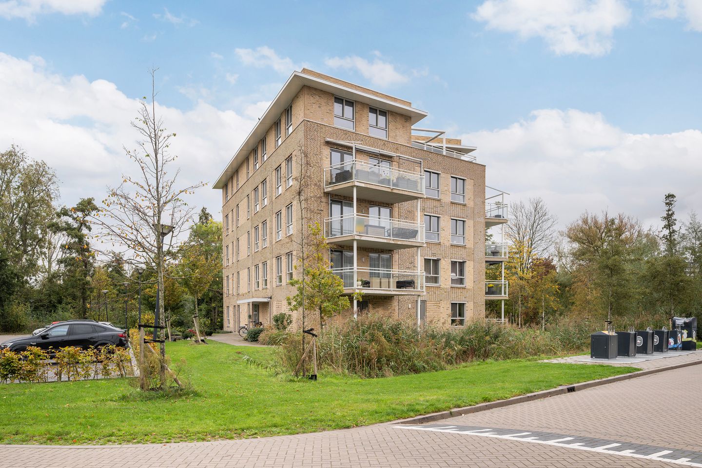 Foto 1 van Ireen Wüststraat 145