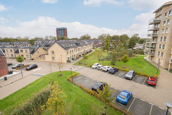 Foto 21 van Ireen Wüststraat 145