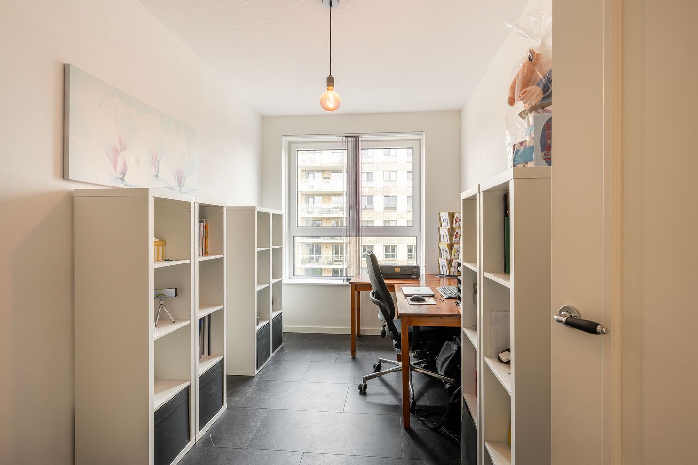 Foto 25 van Ireen Wüststraat 145