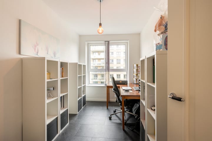 Foto 25 van Ireen Wüststraat 145