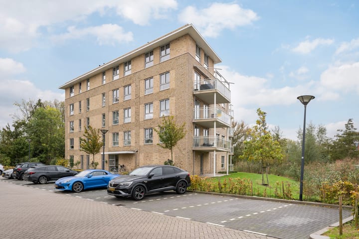 Foto 34 van Ireen Wüststraat 145