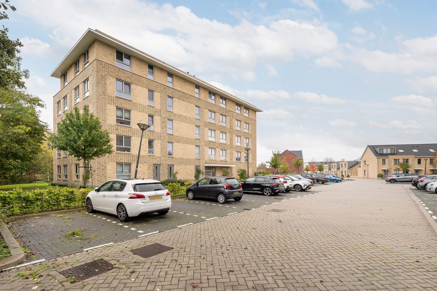 Foto 35 van Ireen Wüststraat 145