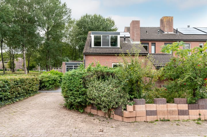 Photo 29 of Grasmeent 14