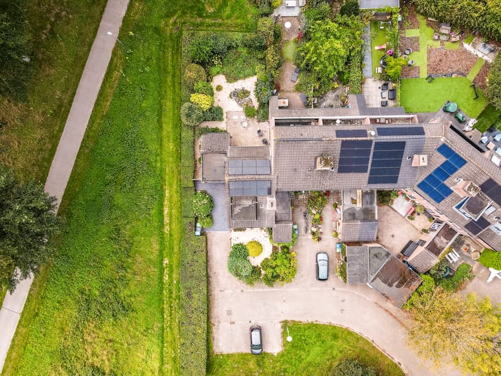 Photo 37 of Grasmeent 14