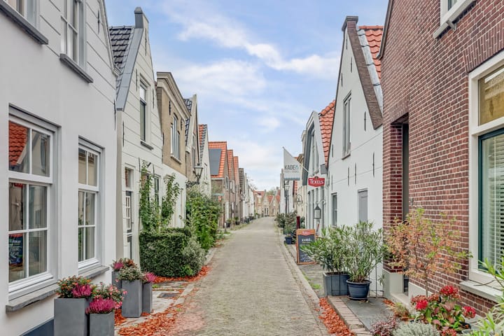 Photo 2 of Dorpsstraat 19