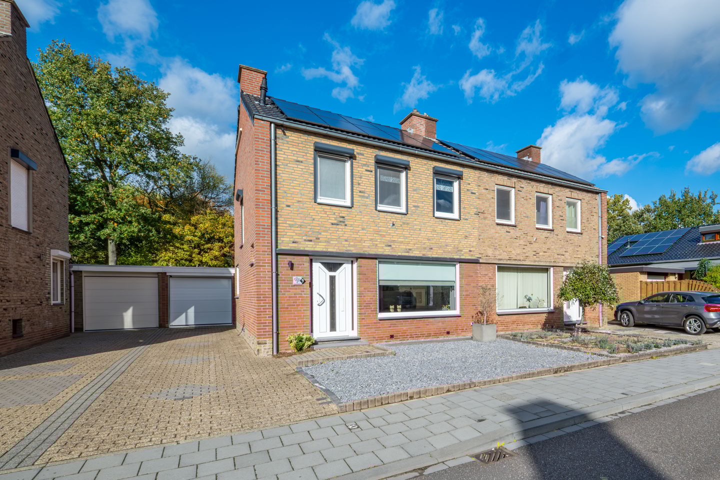 Photo 1 of Burg. Hausmansstraat 9