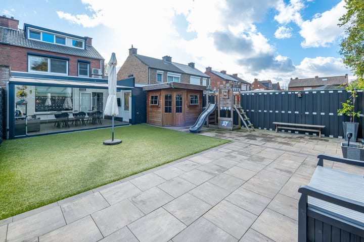 Photo 5 of Burg. Hausmansstraat 9