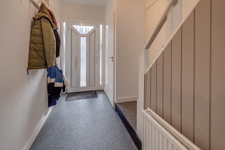 Photo 6 of Burg. Hausmansstraat 9