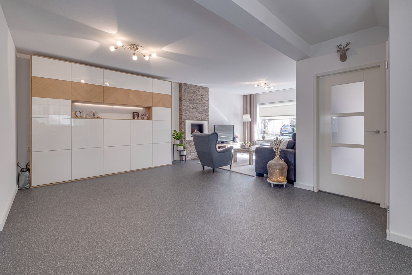 Foto 10 van Burg. Hausmansstraat 9