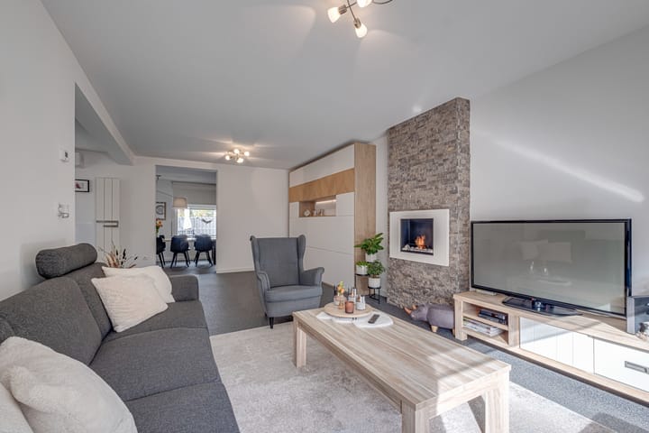 Photo 15 of Burg. Hausmansstraat 9