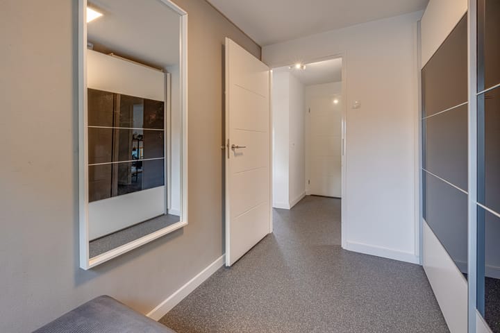 Photo 31 of Burg. Hausmansstraat 9