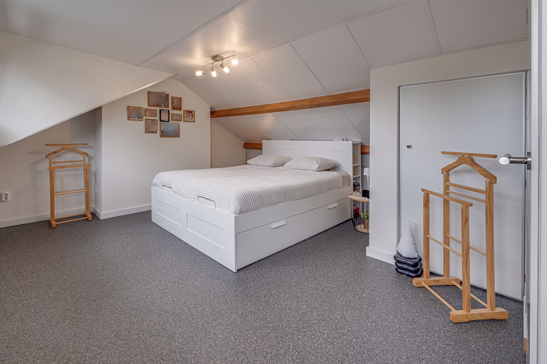 Foto 39 van Burg. Hausmansstraat 9