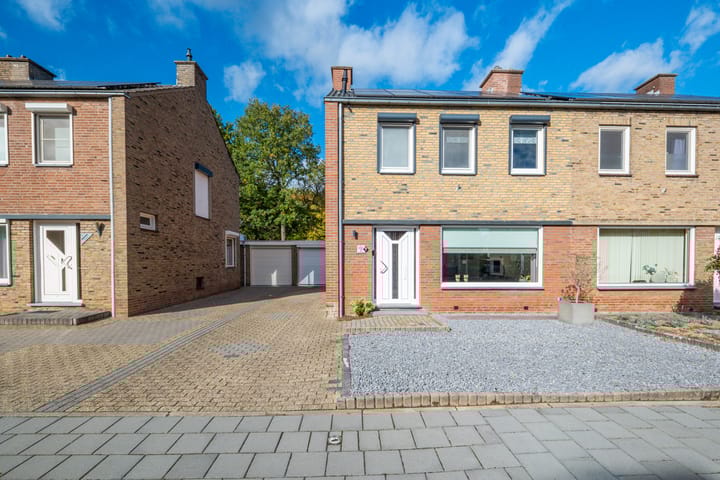 Photo 48 of Burg. Hausmansstraat 9