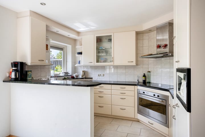 Photo 14 of Marjolein 6