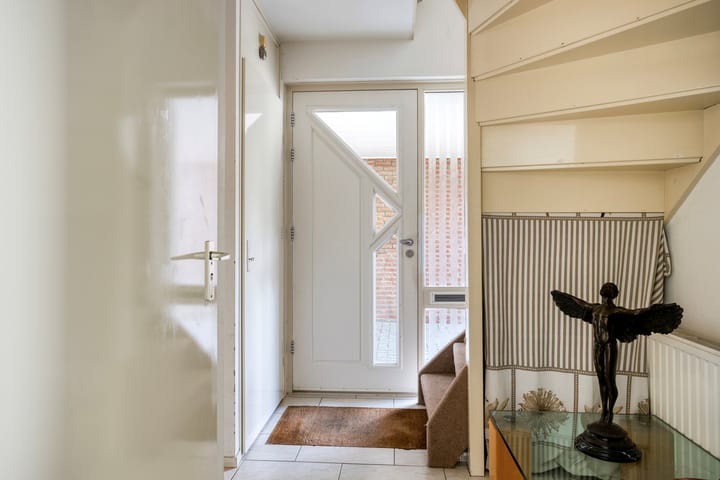 Photo 17 of Marjolein 6