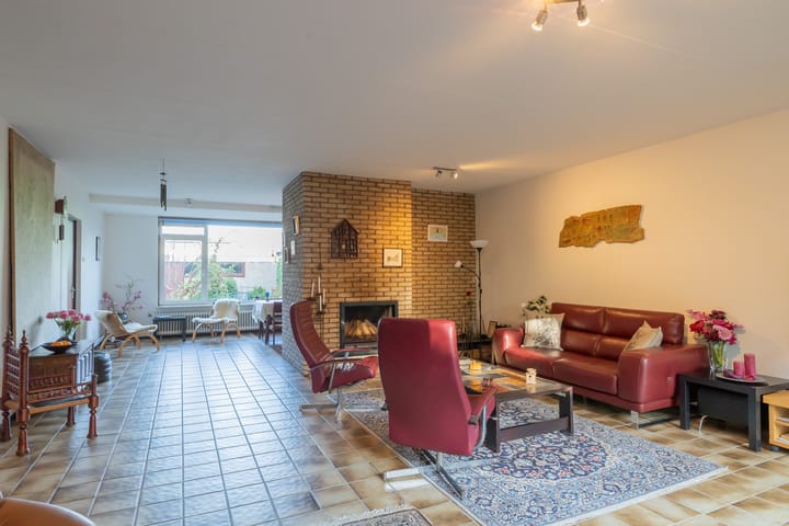 Photo 9 of Vincent van Goghsingel 10