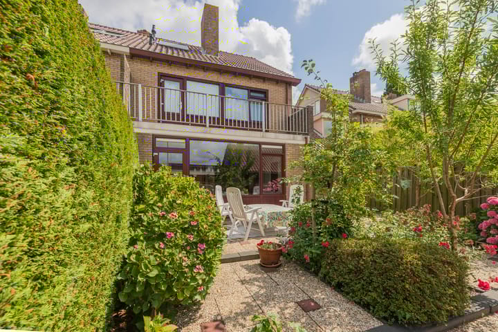 Photo 14 of Vincent van Goghsingel 10