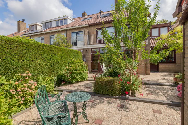 Photo 19 of Vincent van Goghsingel 10