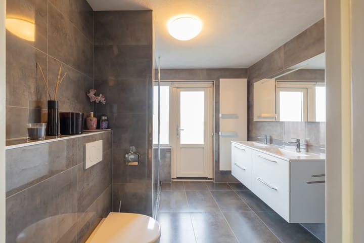 Photo 29 of Vincent van Goghsingel 10