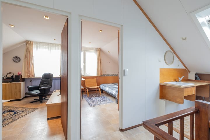 Photo 38 of Vincent van Goghsingel 10