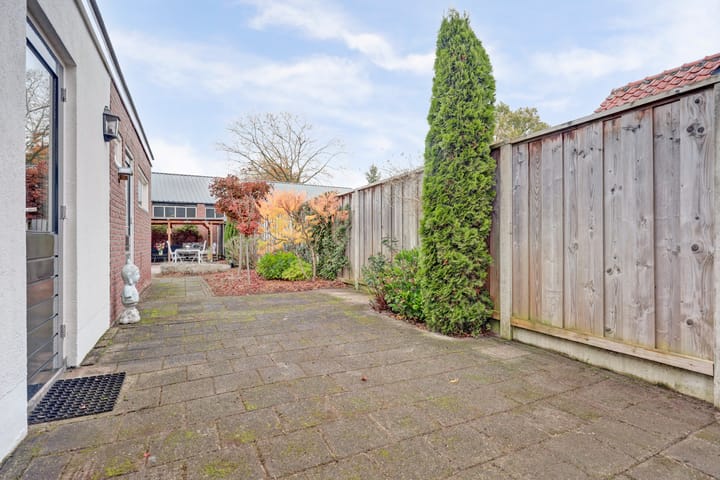 Photo 26 of Vanekerstraat 304