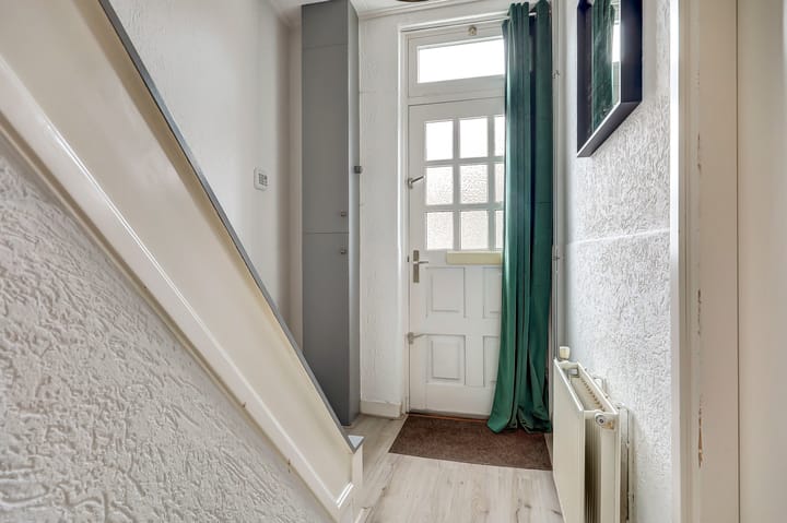 Photo 7 of Vanekerstraat 304