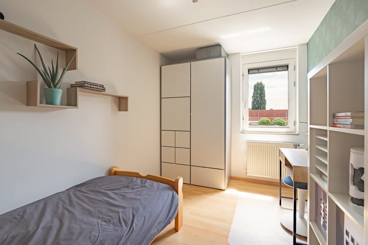 Foto 15 van Aronskelk 67