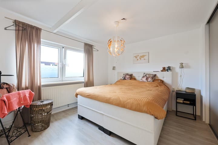 Photo 27 of Zeeweg 198