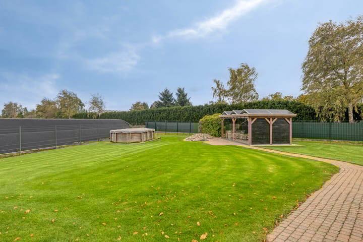 Photo 35 of Hoebertweg 13