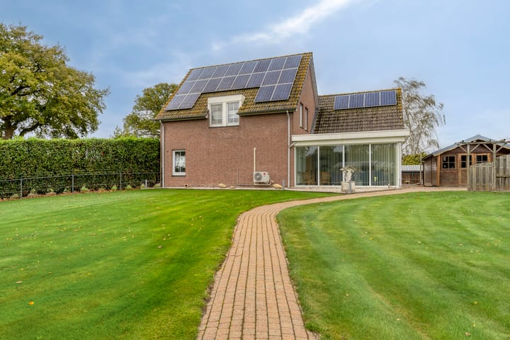 Photo 41 of Hoebertweg 13