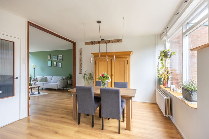 Photo 18 of Curaçaostraat 159