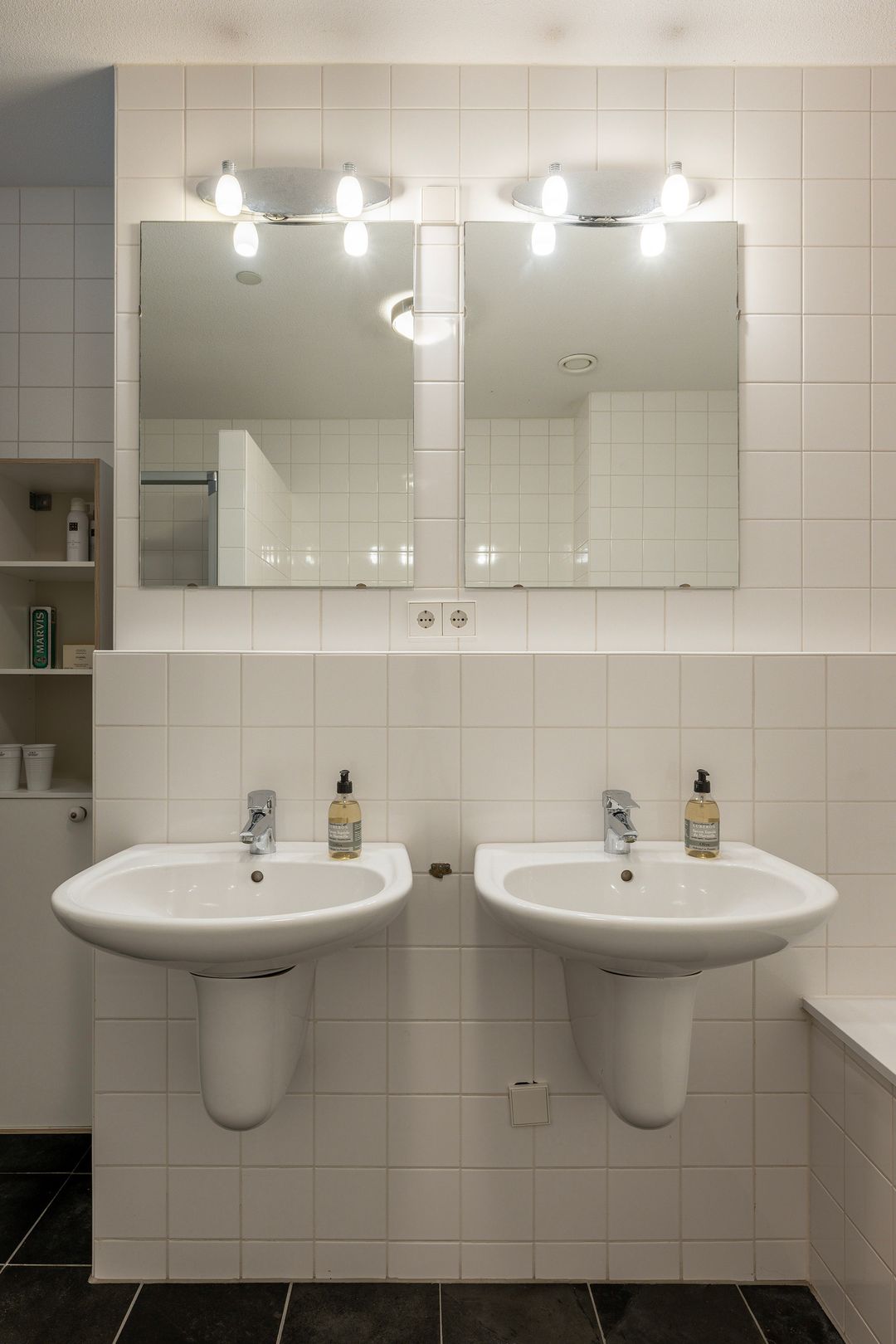 Foto 32 van Landverhuizersplein 34