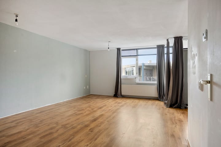 Photo 11 of Schepen van Ommerenstraat 146