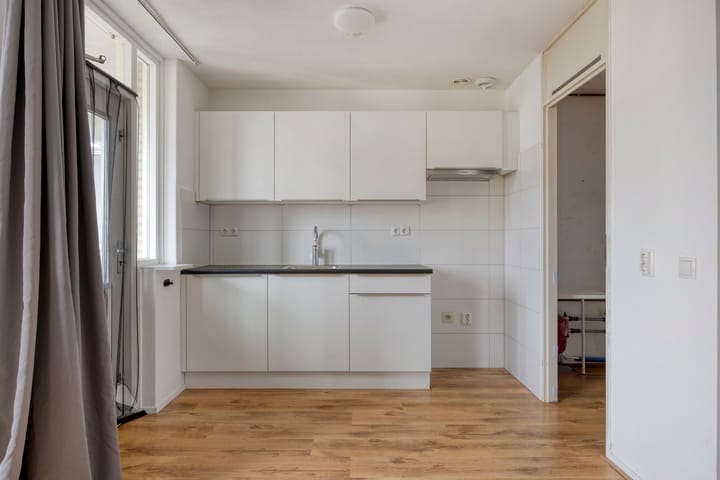 Photo 12 of Schepen van Ommerenstraat 146