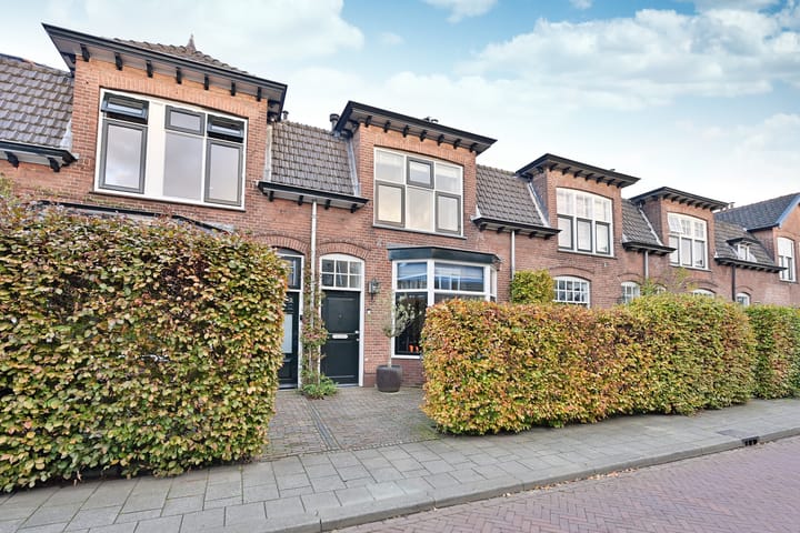 Badhuislaan 3