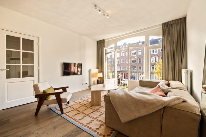 Photo 2 of Frederik Hendrikstraat 17-1