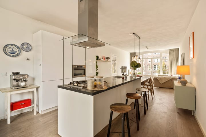 Photo 7 of Frederik Hendrikstraat 17-1