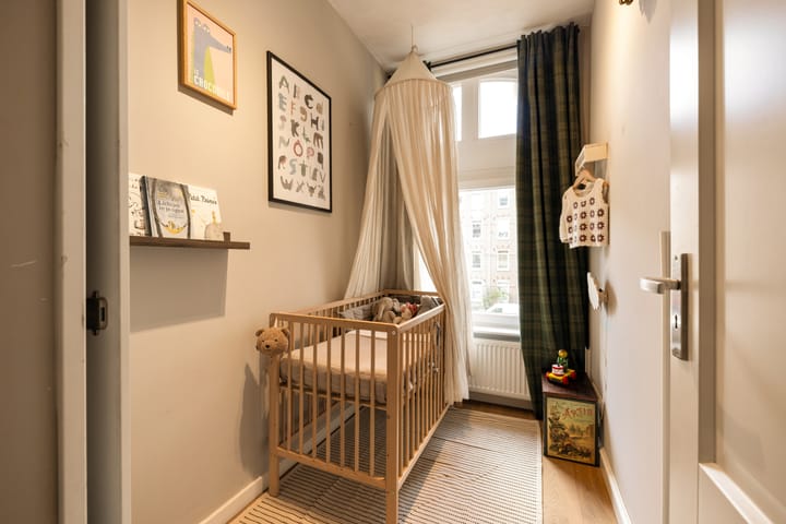 Photo 16 of Frederik Hendrikstraat 17-1