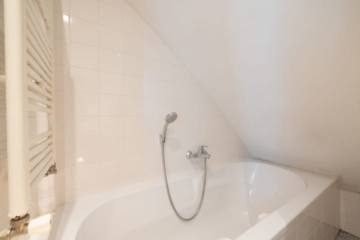 Photo 18 of Frederik Hendrikstraat 17-1