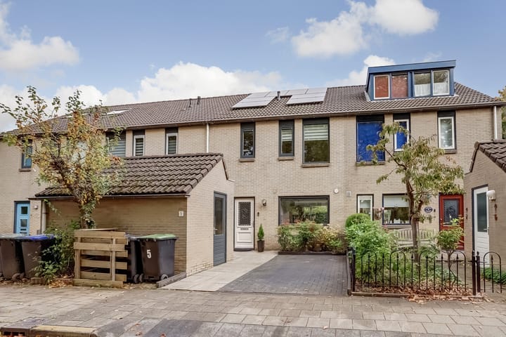 Lohengrinhof 5 main image