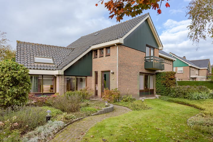 Dr. C.J.K. van Aalstweg 17