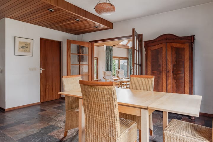 Photo 12 of Dr. C.J.K. van Aalstweg 17