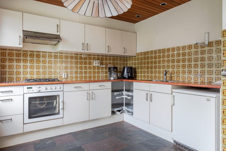 Photo 15 of Dr. C.J.K. van Aalstweg 17