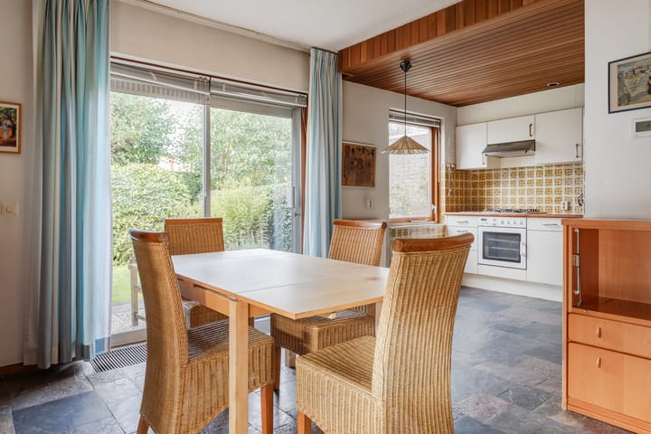 Photo 16 of Dr. C.J.K. van Aalstweg 17