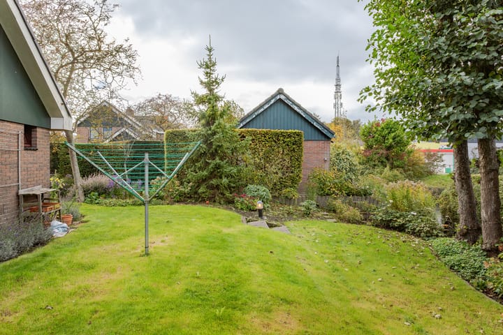 Photo 40 of Dr. C.J.K. van Aalstweg 17