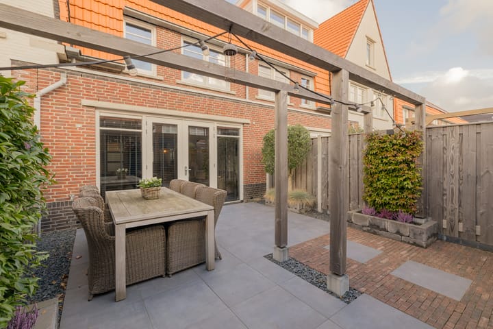 Photo 42 of Duinrel 14