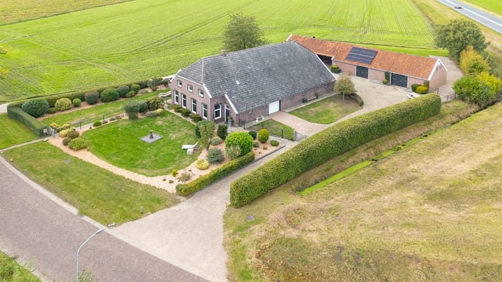 Foto 2 van Schoolstraat 8