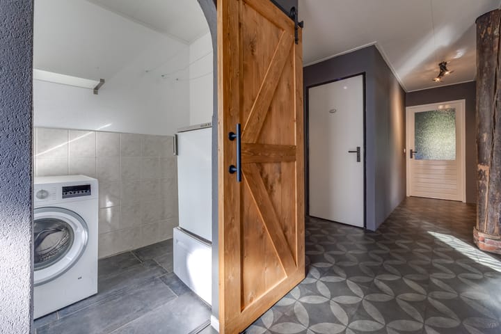 Foto 16 van Schoolstraat 8