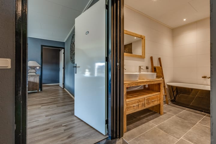 Foto 19 van Schoolstraat 8